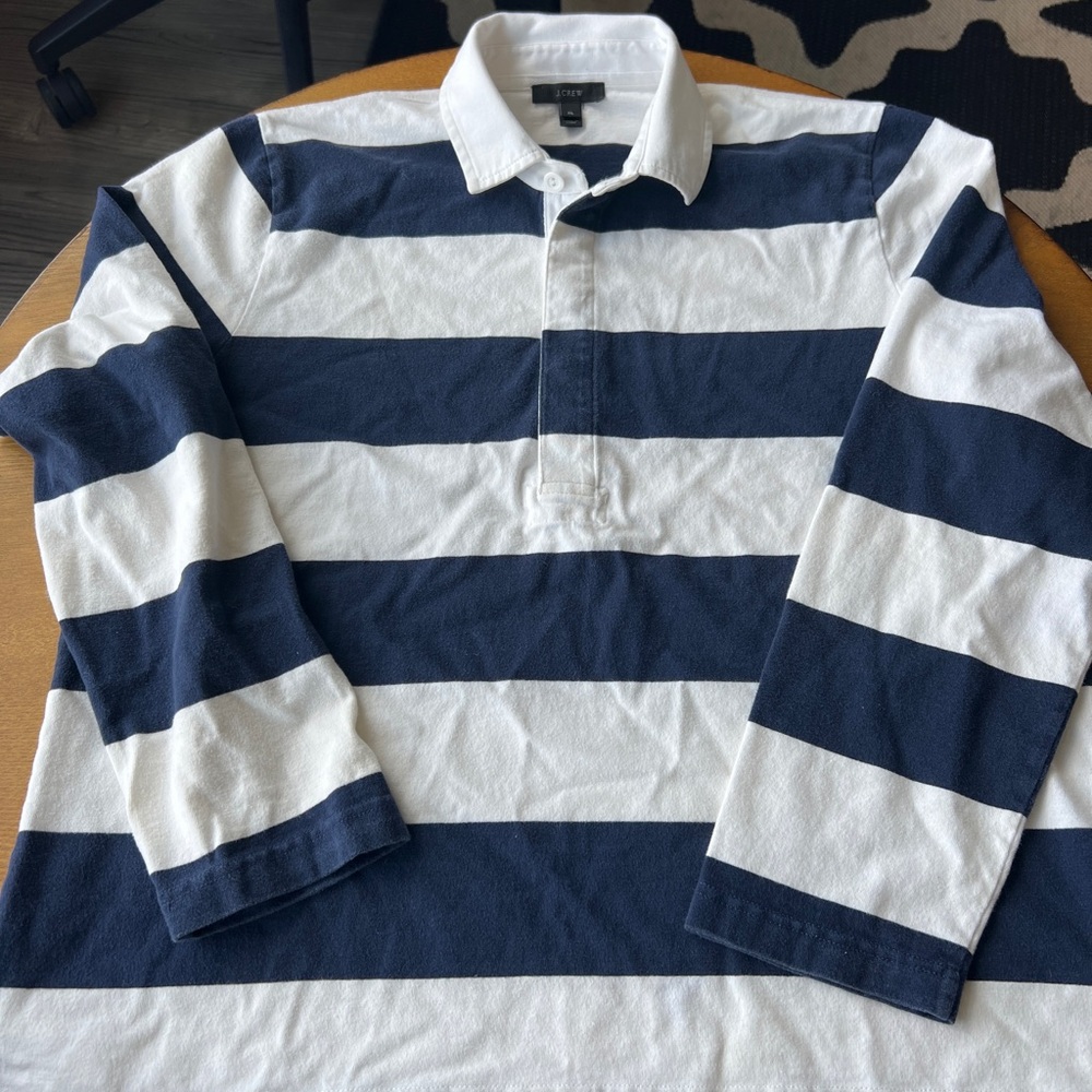 Men's Navy and White Striped Shirt
